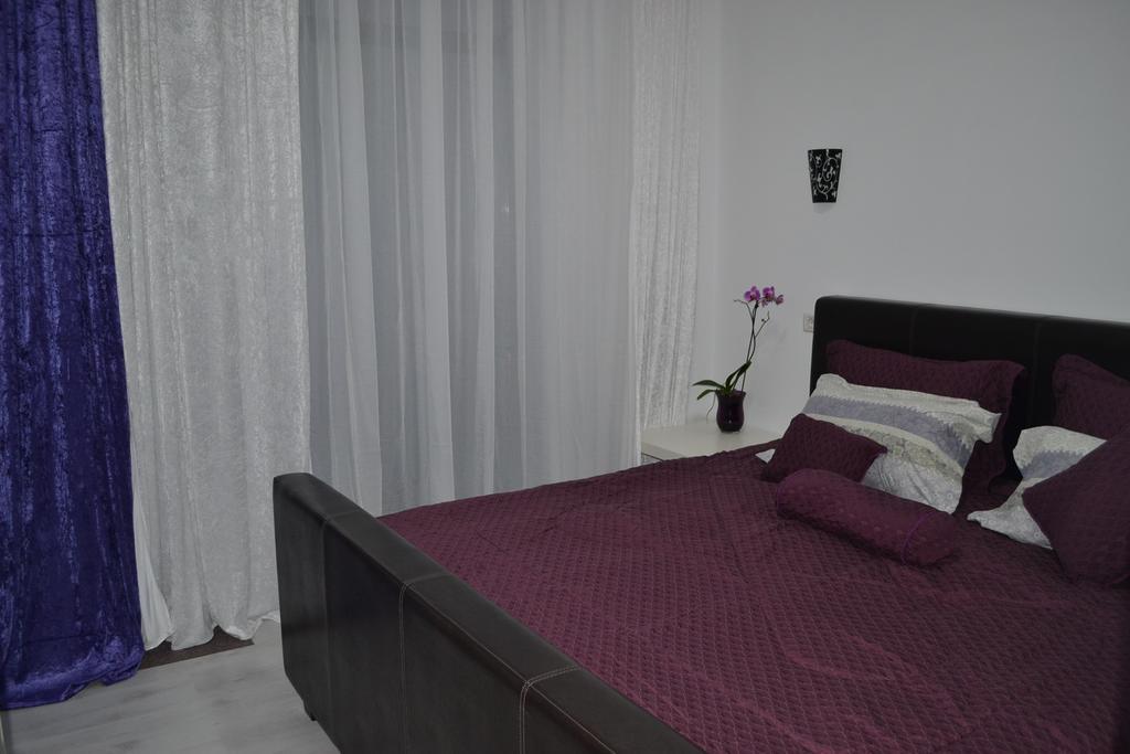 City Park Residence Констанца Номер фото