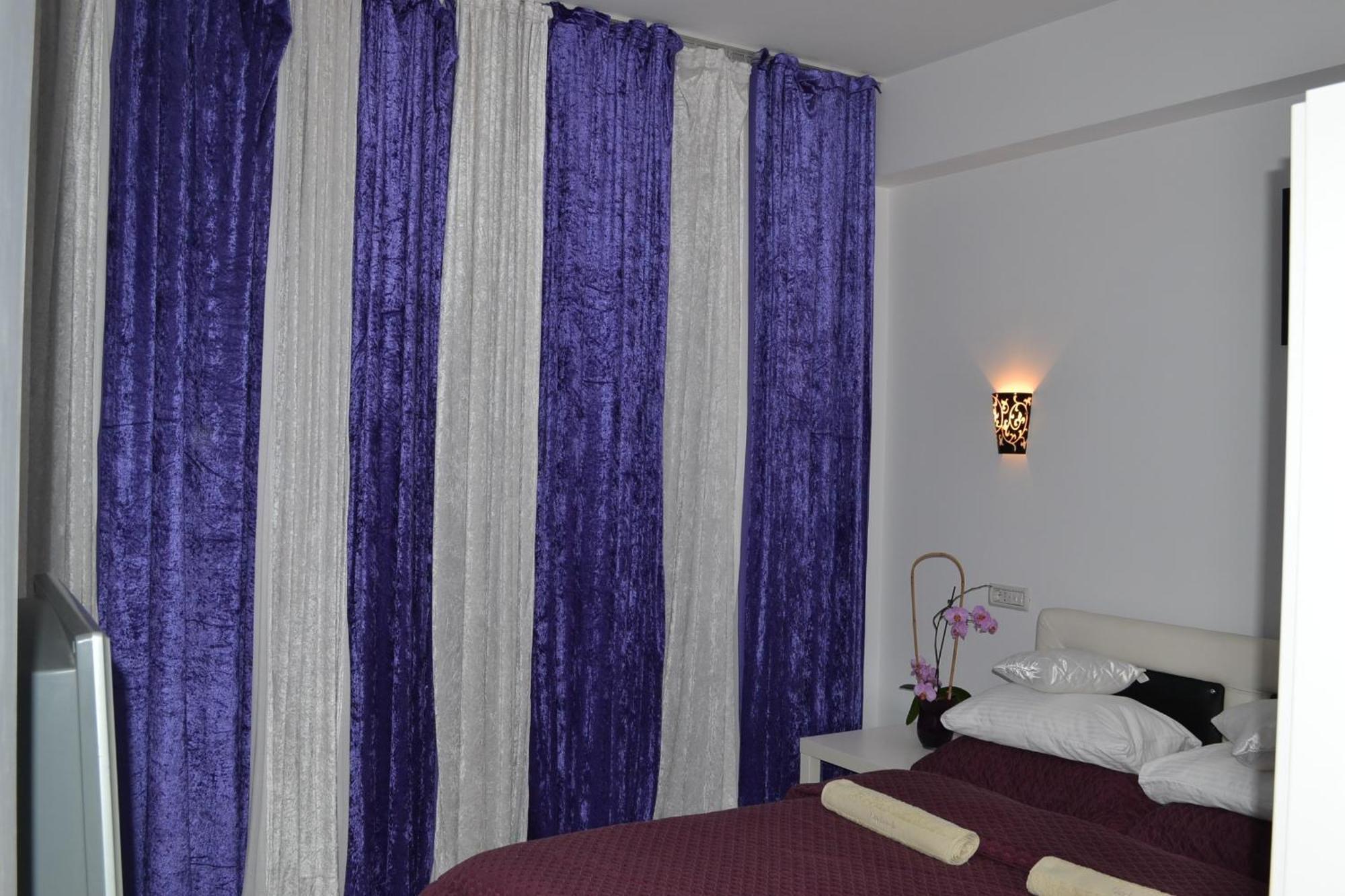 City Park Residence Констанца Номер фото
